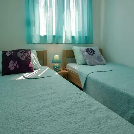 Nina Apartment *